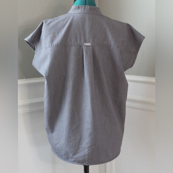 FIGS Technical Collection Scrub Top Gray Mandarin Collar Healthcare Unisex XS - Picture 3 of 8